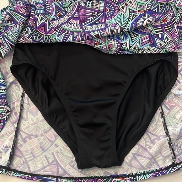 A Shore Fit One piece Swim suit dress size 6 - Picture 7 of 9